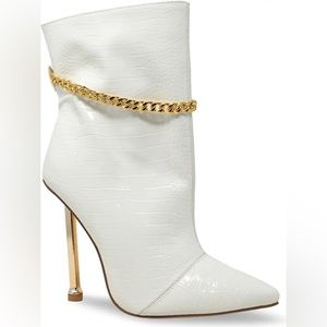 Chase & Chloe White and Gold Chain Boot Heels Sz 8